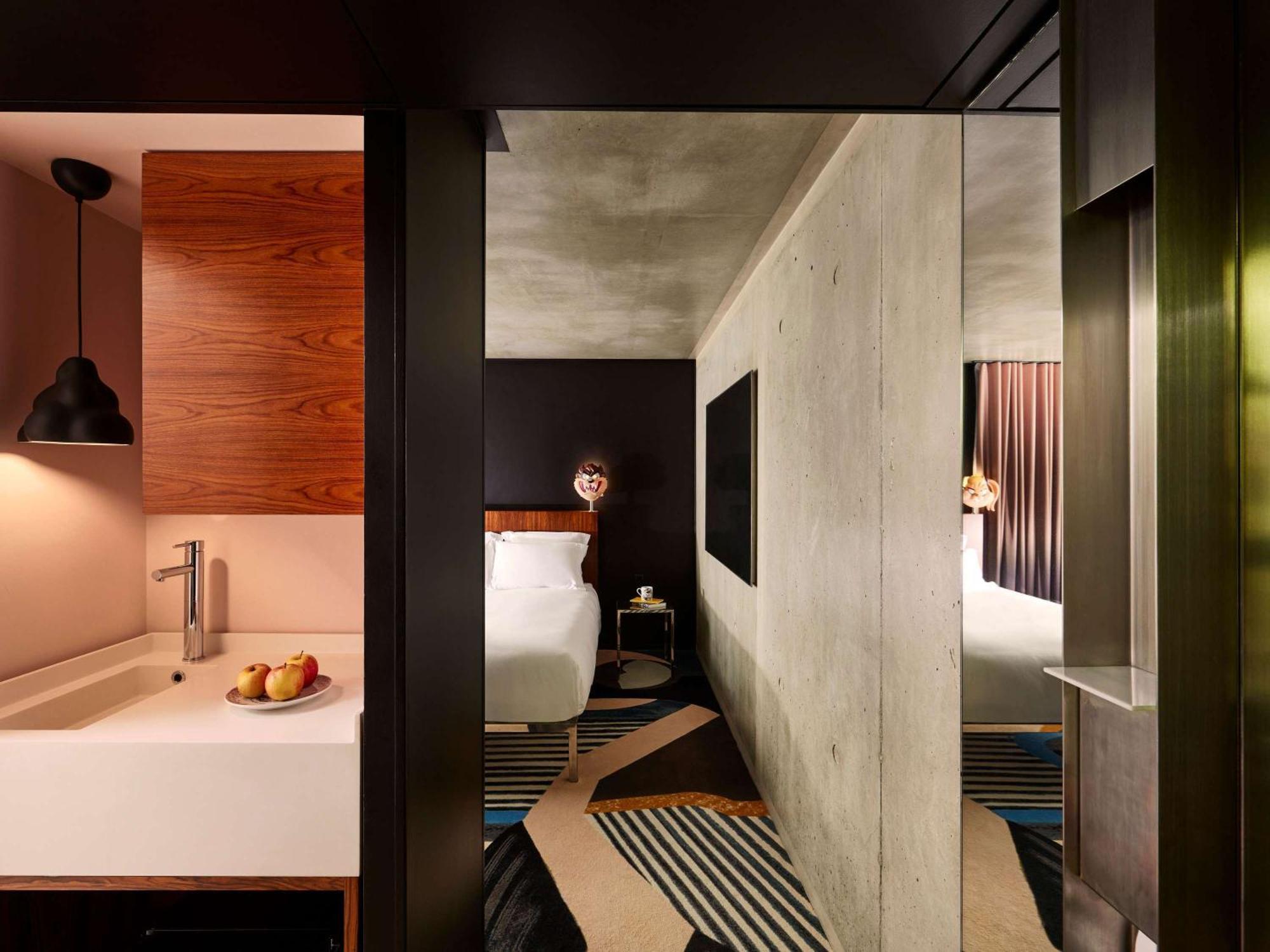Mama Shelter Paris East Hotel Exterior foto
